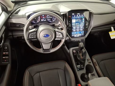 Used 2025 Subaru Crosstrek 2.5i Limited AWD/4WD image 2