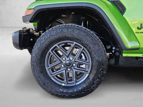 New 2026 Jeep Gladiator Sport image 10