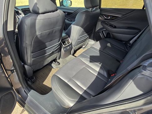 Used 2023 Subaru Outback Limited image 15