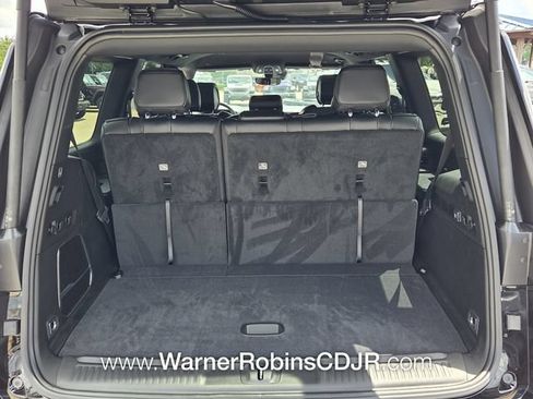 New 2026 Jeep Grand Wagoneer 2WD w/ 8-Passenger Seating Package image 12