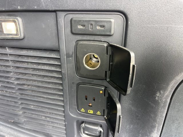 Used 2025 Ford Expedition Platinum AWD/4WD image 10