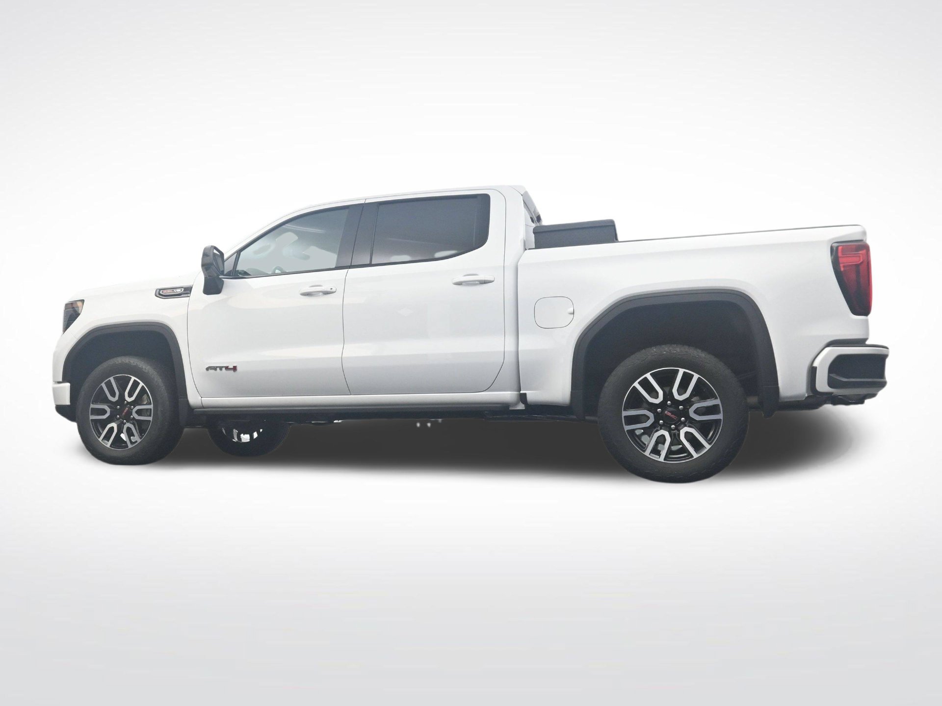 Used 2024 GMC Sierra 1500 AT4 w/ Technology Package AWD/4WD image 36