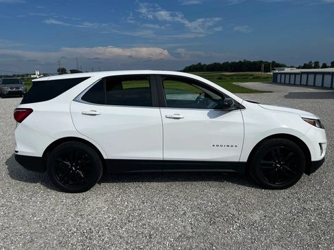 Used 2021 Chevrolet Equinox LT FWD image 2