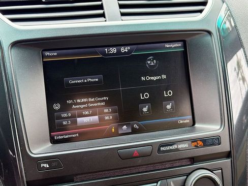 Used 2016 Ford Explorer XLT w/ Equipment Group 202A FWD image 28