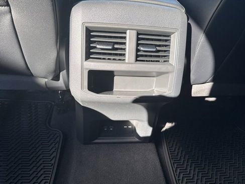 Used 2021 Volkswagen Atlas Cross Sport SEL R-Line image 25