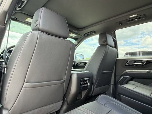 New 2026 Chevrolet Tahoe High Country RWD image 16