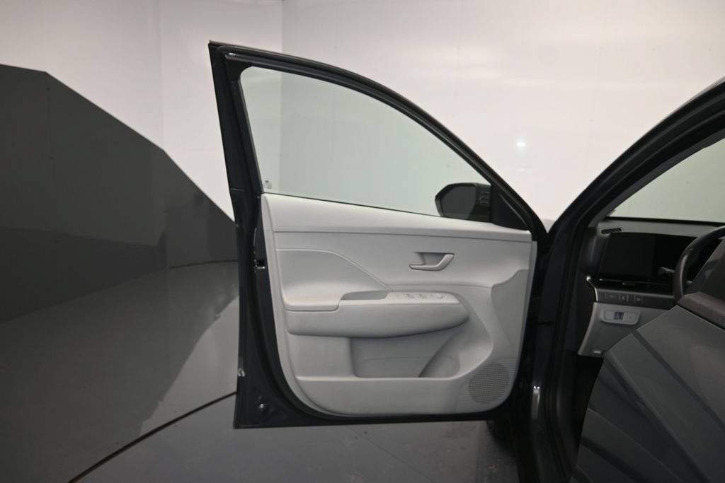 Used 2024 Hyundai Kona SEL AWD/4WD image 10