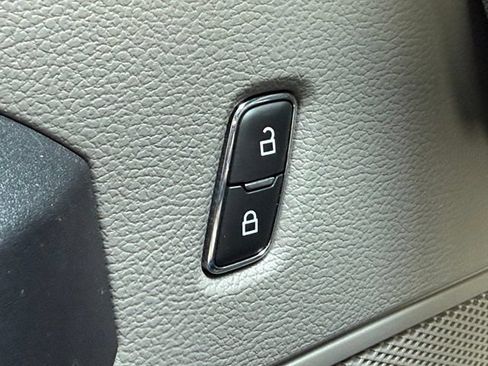 Used 2019 Ford F150 XL w/ Equipment Group 101A Mid AWD/4WD image 19