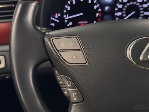 Used 2011 Lexus LS 460 L w/ Luxury Pkg RWD image 21