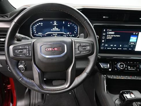 Used 2024 GMC Sierra 1500 AT4 w/ Technology Package AWD/4WD image 12
