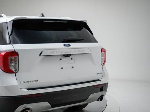 Used 2023 Ford Explorer Limited AWD/4WD image 8