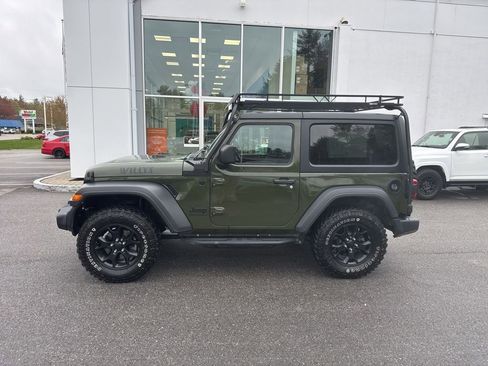 Used 2020 Jeep Wrangler Sport AWD/4WD image 3
