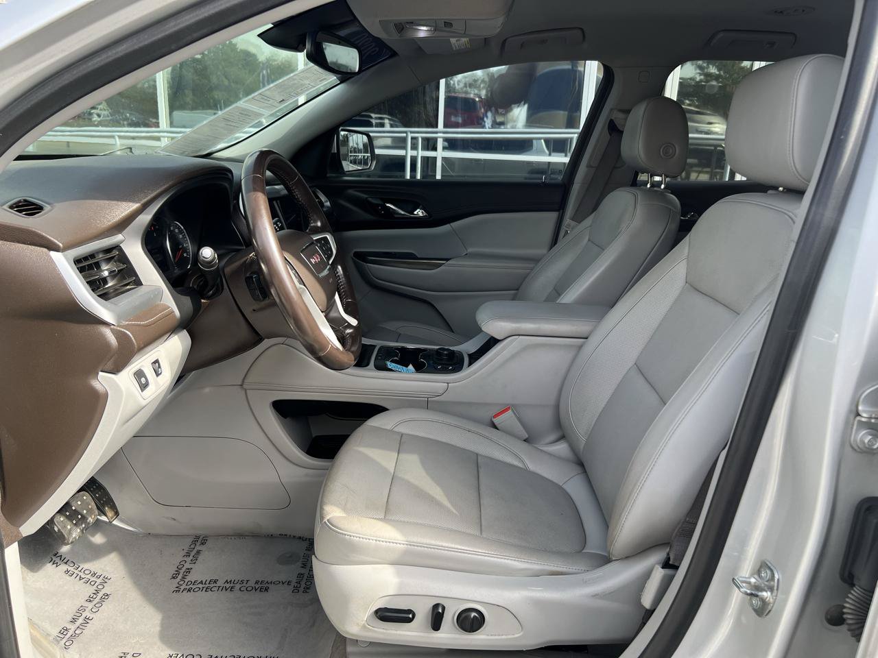 Used 2020 GMC Acadia SLT AWD/4WD image 11
