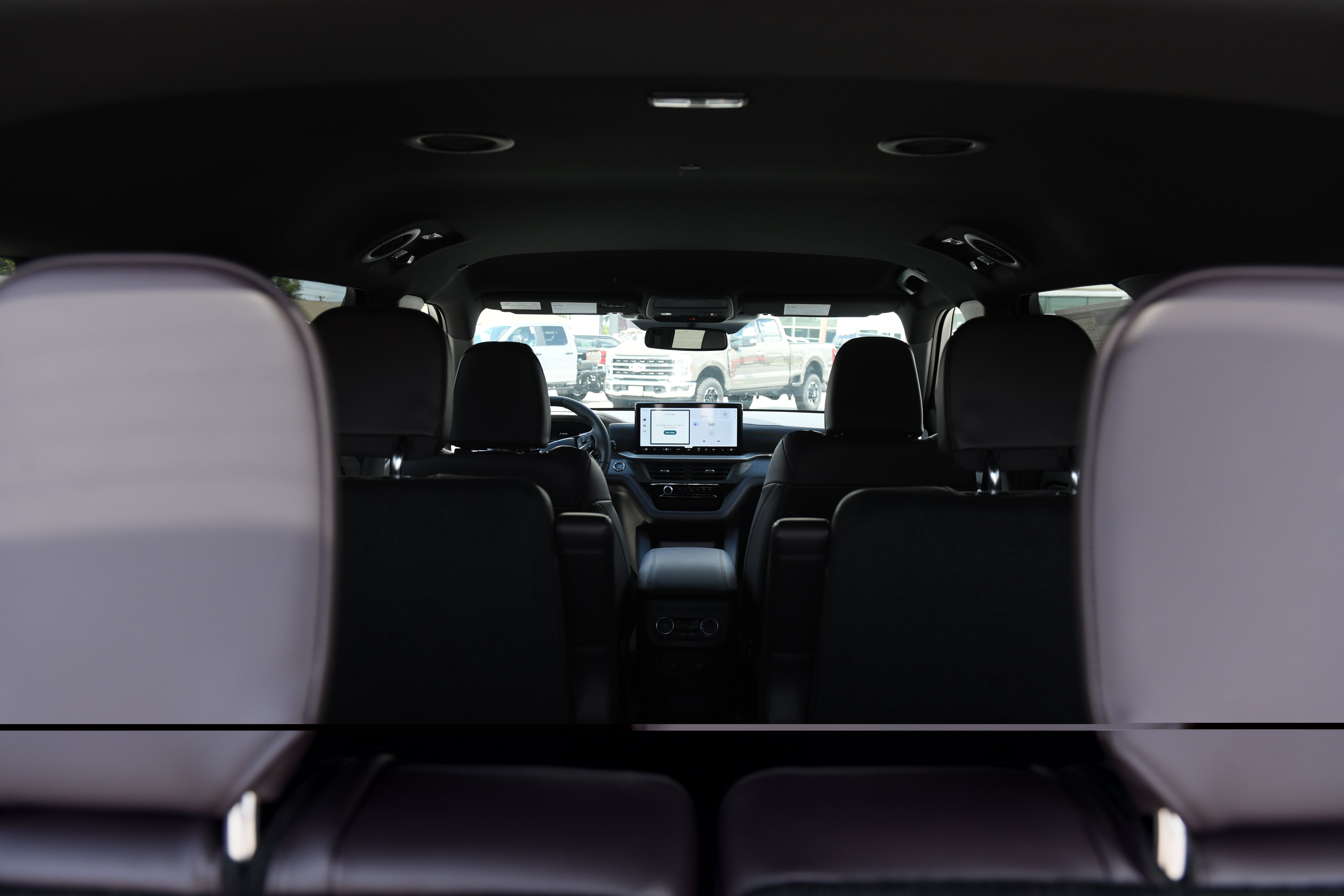 New 2027 Ford Explorer Platinum RWD image 10