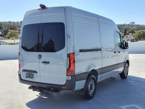 New 2024 Mercedes-Benz Sprinter 144 Cargo image 5