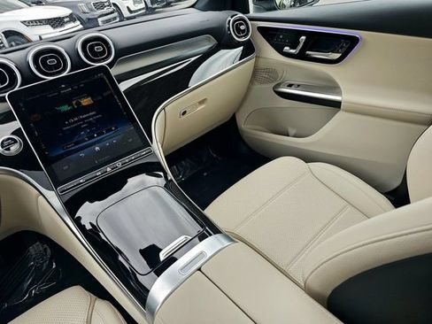 Certified 2025 Mercedes-Benz GLC 300 4MATIC image 37
