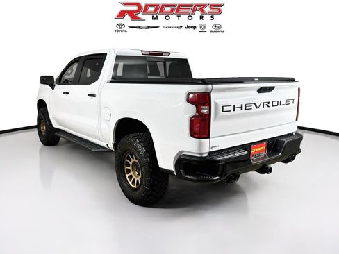 Used 2022 Chevrolet Silverado 1500 LT Trail Boss w/ Convenience Package II AWD/4WD image 11