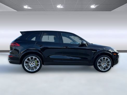Used 2018 Porsche Cayenne S AWD/4WD image 7