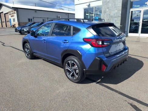Certified 2025 Subaru Crosstrek 2.5i Premium AWD/4WD image 2