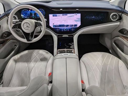 Certified 2023 Mercedes-Benz EQS 580 4MATIC Sedan image 19
