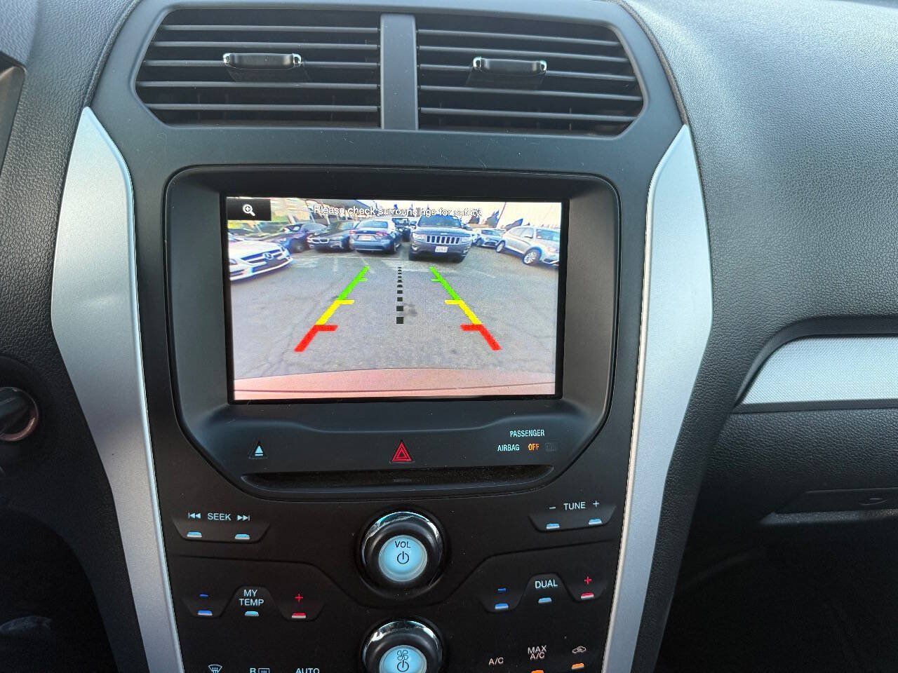 Used 2012 Ford Explorer XLT AWD/4WD image 21