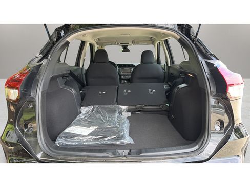 Certified 2025 Nissan Kicks Play S FWD image 16