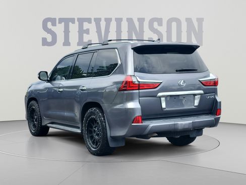 Used 2017 Lexus LX 570 4WD w/ Luxury Package image 3