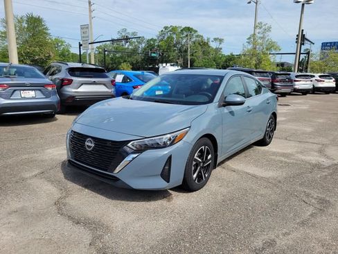 Used 2024 Nissan Sentra SV FWD image 4