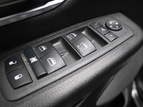 Used 2022 RAM 1500 Tradesman AWD/4WD image 11