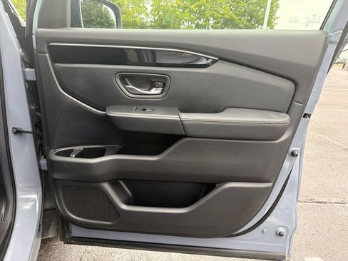 Used 2025 Honda Pilot Touring image 27