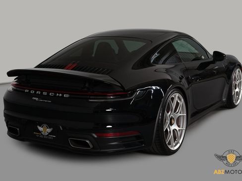 Used 2022 Porsche 911 Carrera image 6