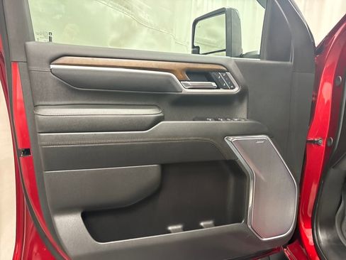 Certified 2025 Chevrolet Silverado 3500 High Country image 10