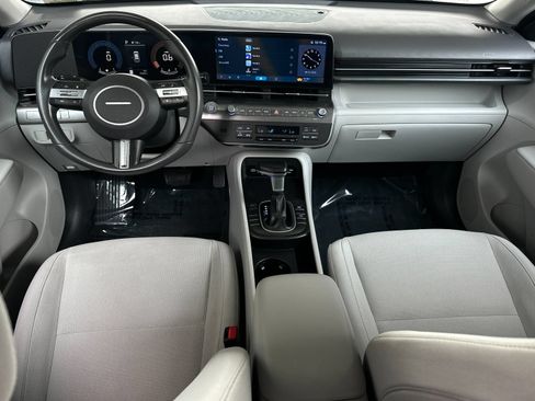 Used 2025 Hyundai Kona SEL FWD image 12