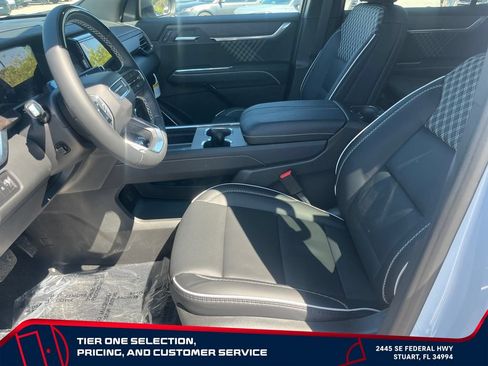 New 2026 GMC Acadia Denali w/ Super Cruise Package AWD/4WD image 9