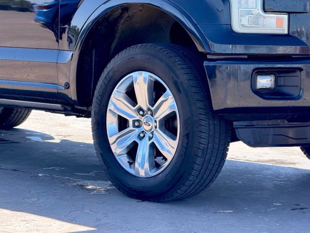 Used 2015 Ford F150 Platinum w/ Equipment Group 701A Luxury AWD/4WD image 5