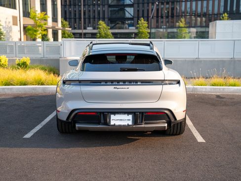 Certified 2023 Porsche Taycan 4 Cross Turismo AWD/4WD image 7
