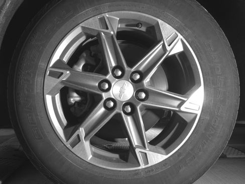 Used 2025 Chevrolet Blazer LT FWD image 12