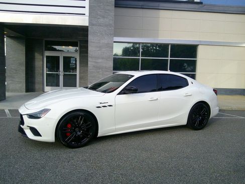 Used 2022 Maserati Ghibli Modena Q4 AWD/4WD image 7