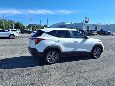 Used 2024 Kia Seltos LX AWD/4WD image 23