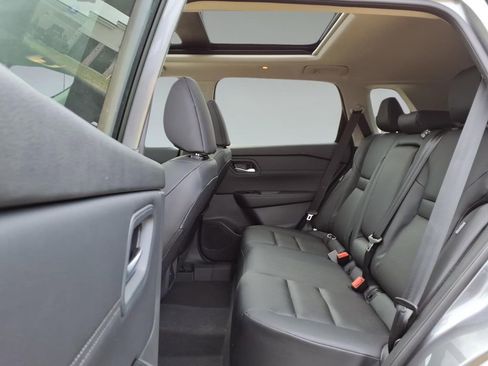 New 2026 Nissan Rogue SV FWD image 10