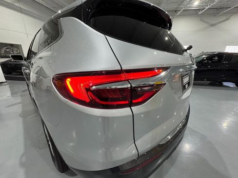 Used 2019 Buick Enclave Essence image 49