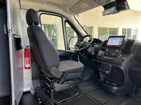 Used 2024 RAM ProMaster 3500 w/ Delivery Van Package FWD image 24