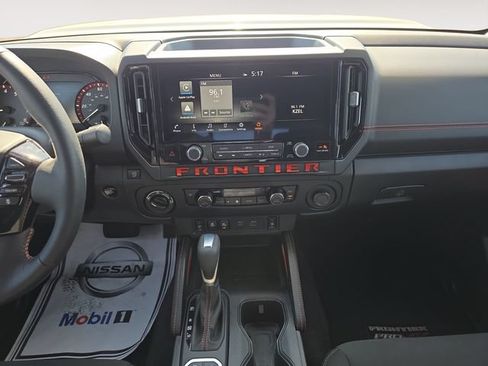 Used 2026 Nissan Frontier PRO-4X AWD/4WD image 13