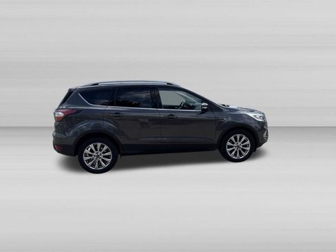 Used 2017 Ford Escape Titanium AWD/4WD image 4