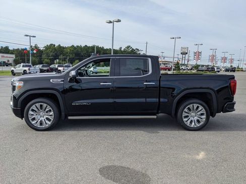 Used 2021 GMC Sierra 1500 Denali w/ Denali Premium Package AWD/4WD image 9