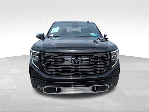 Used 2025 GMC Sierra 1500 Denali Ultimate AWD/4WD image 2