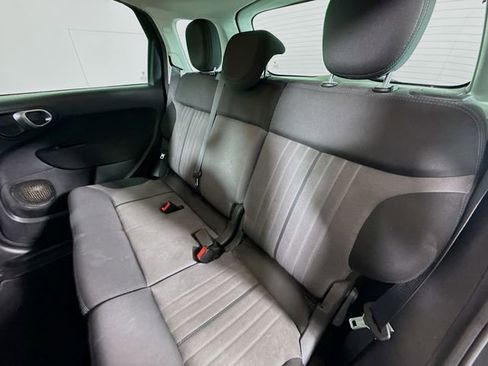 Used 2017 FIAT 500L Pop w/ Popular Equipment Package image 24