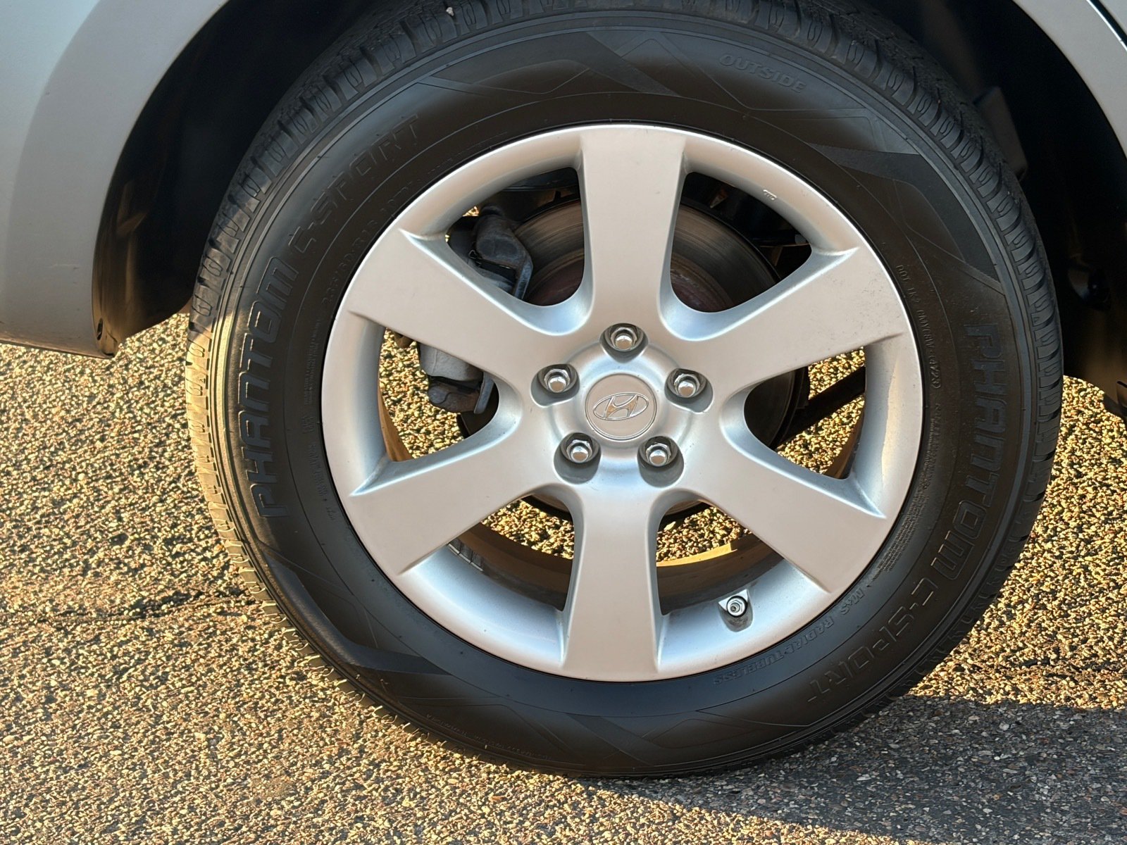 Used 2009 Hyundai Santa Fe SE FWD image 10