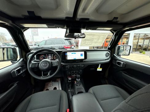 New 2026 Jeep Gladiator Willys image 12