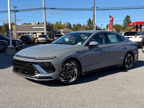 New 2026 Hyundai Sonata SEL image 2
